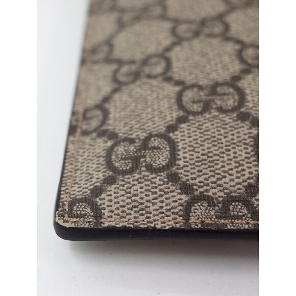 Gucci Neo GG Supreme Clutch Bag - Picture 9 of 9